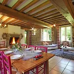 Maison Spacieuse, Animaux Admis - 10 Pers. - Fr-1-497-121