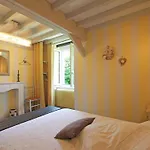 Maison Spacieuse, Animaux Admis - 10 Pers. - Fr-1-497-121 * Les Monts-d'Andaine