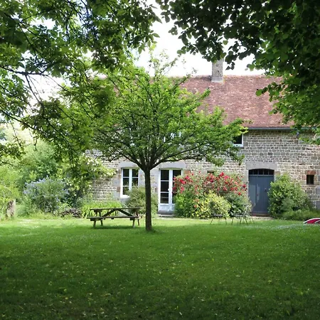 Spacieux Avec Cheminee Et Animaux Admis - Fr-1-497-121 Les Monts-d'Andaine