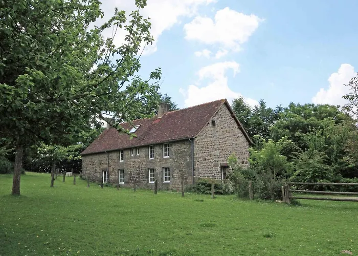 Spacieux Avec Cheminee Et Animaux Admis - Fr-1-497-121 Holiday home Les Monts-d'Andaine