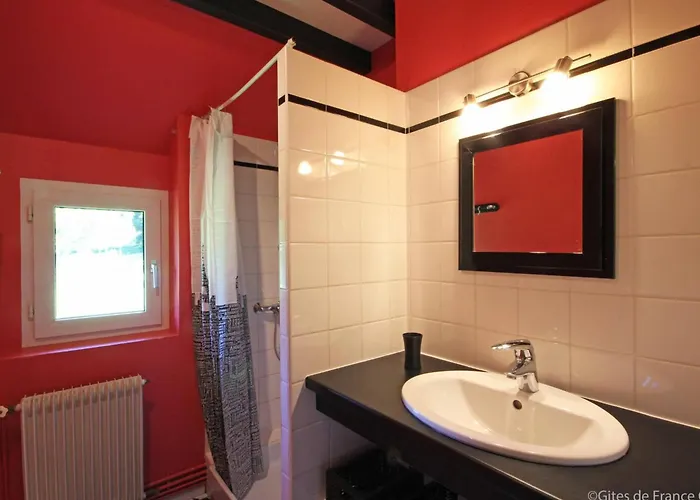 Prázdninový dům Maison Spacieuse, Animaux Admis - 10 Pers. - Fr-1-497-121 *